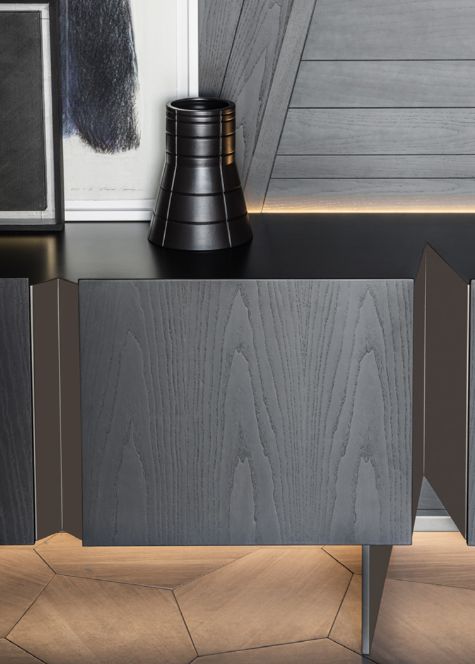 SHAKE | DEEP SIDEBOARD | $11,016.00 - $11,342.00
