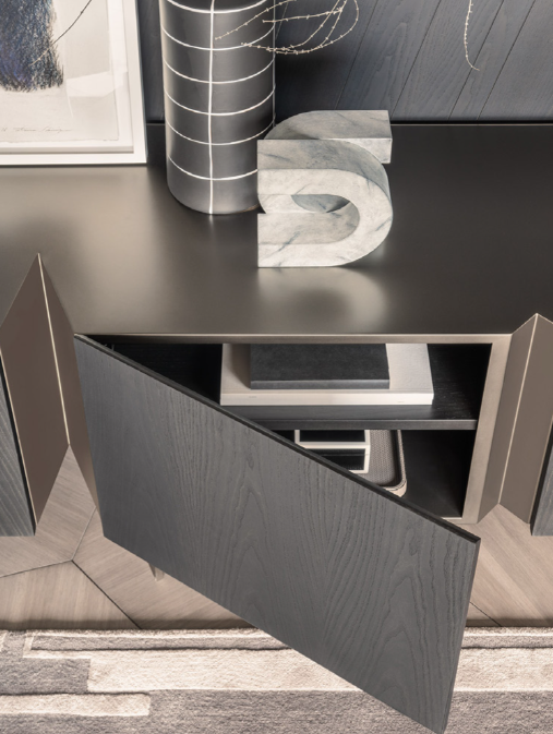 SHAKE | DEEP SIDEBOARD | $11,016.00 - $11,342.00
