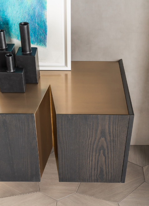 SHAKE | DEEP SIDEBOARD | $11,016.00 - $11,342.00