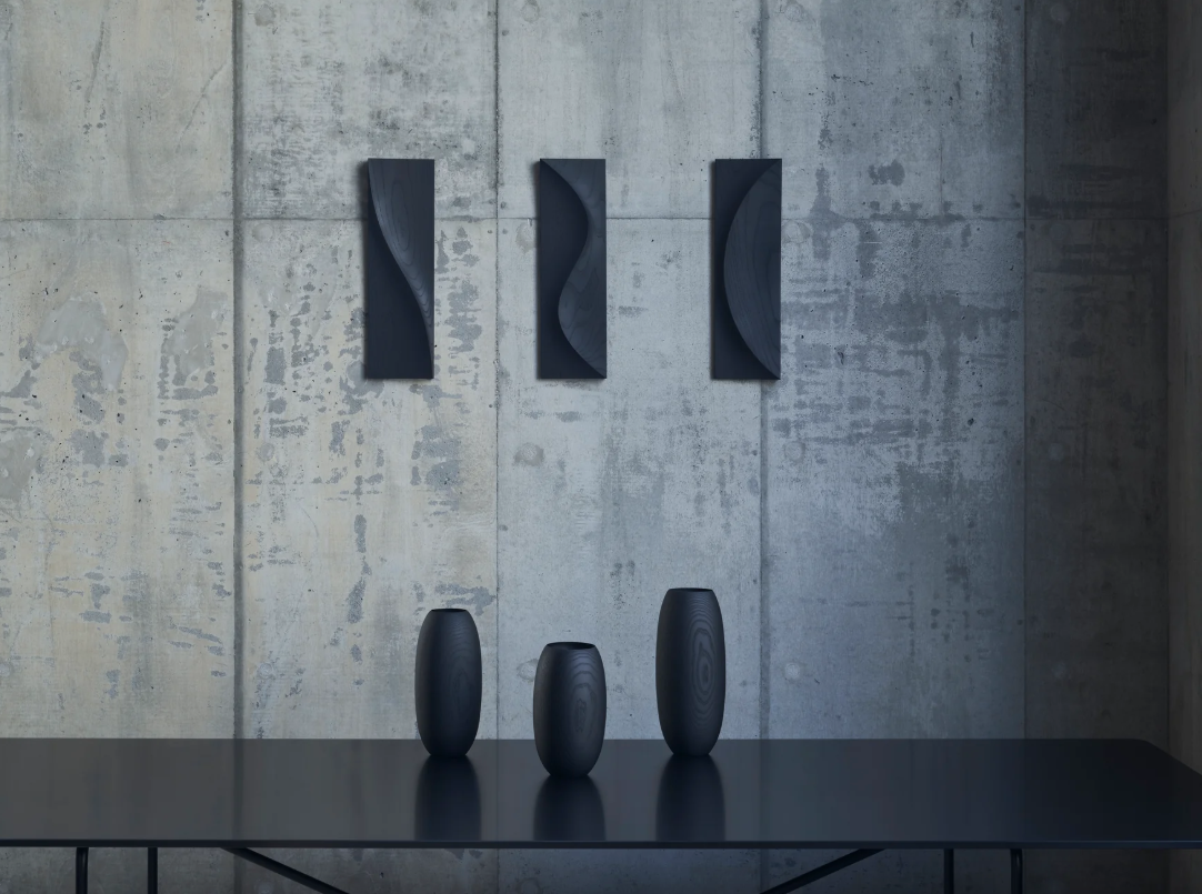 IWATA | FLUSSO VASE | $700.00 - $800.00