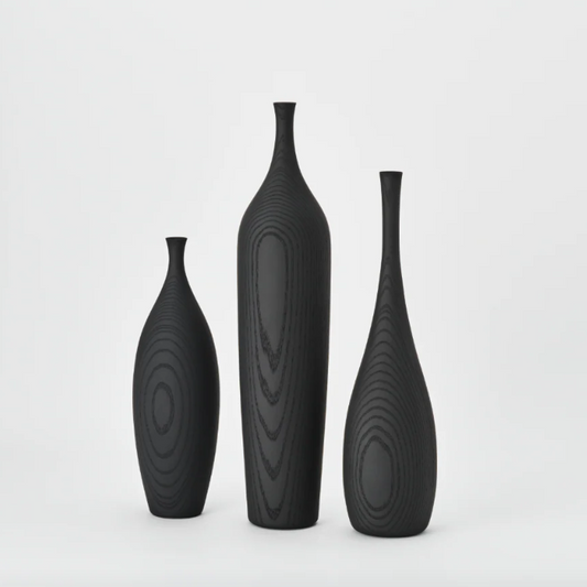 IWATA | LINEA VASE | $550.00 - $700.00