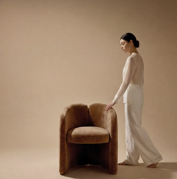 BLOSSOM ARMCHAIR | $