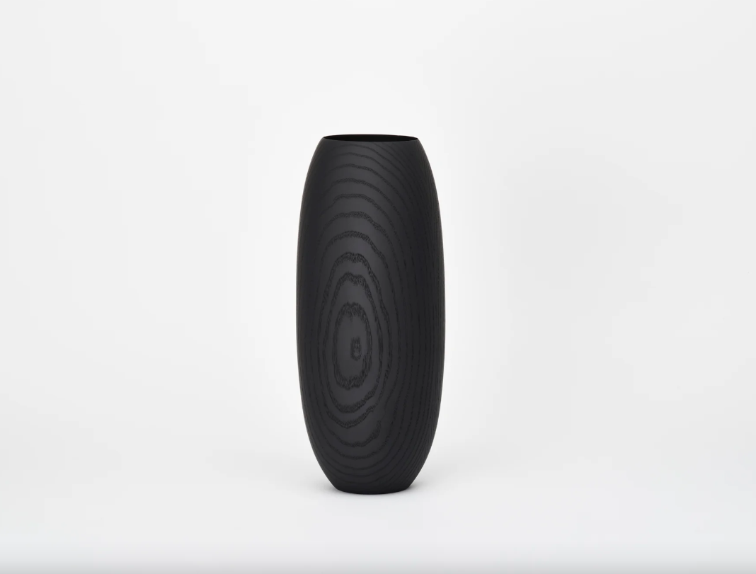 IWATA | FLUSSO VASE | $700.00 - $800.00