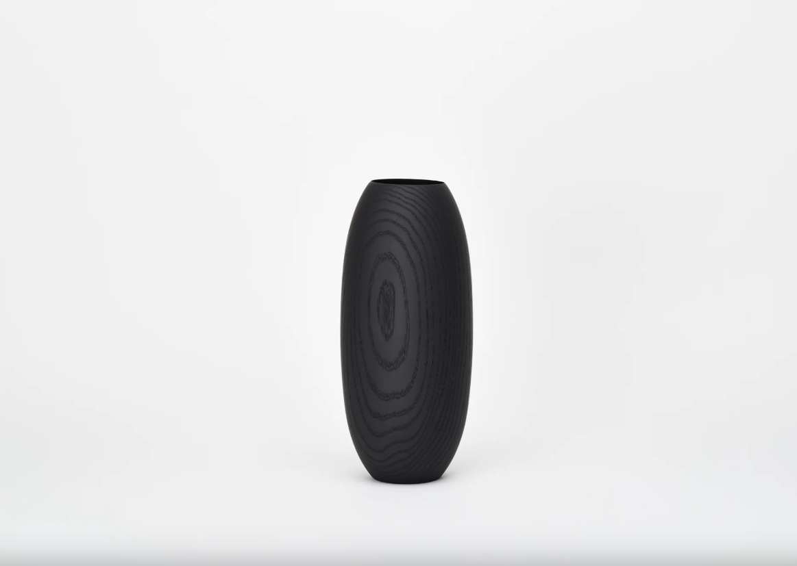 IWATA | FLUSSO VASE | $700.00 - $800.00