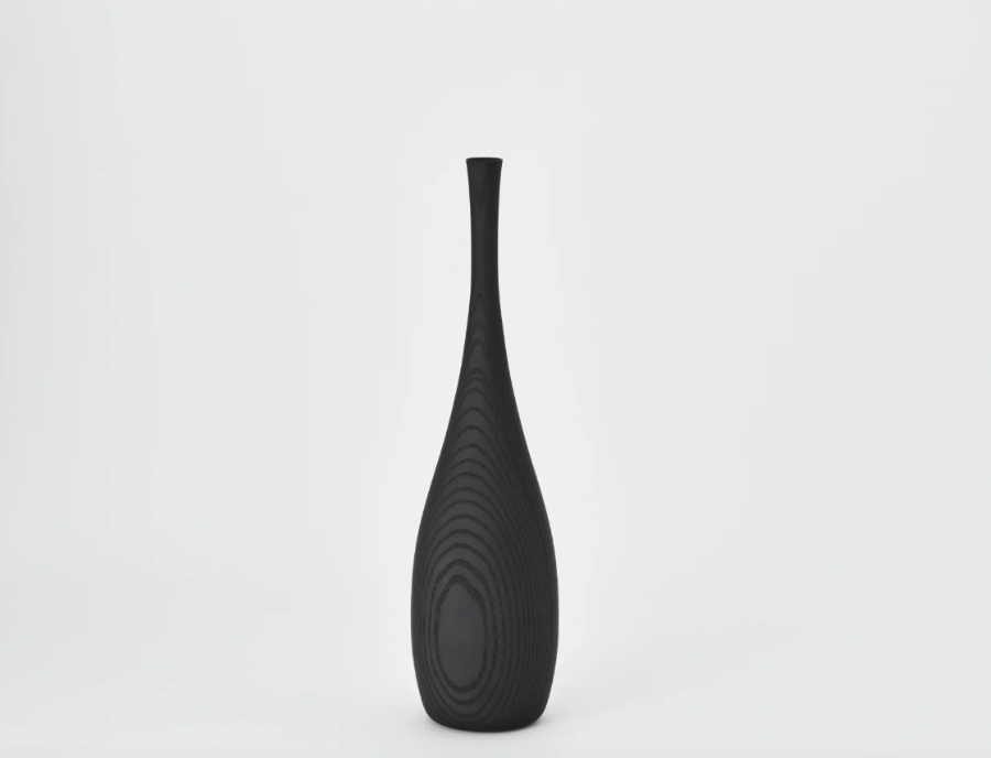 IWATA | LINEA VASE | $550.00 - $700.00