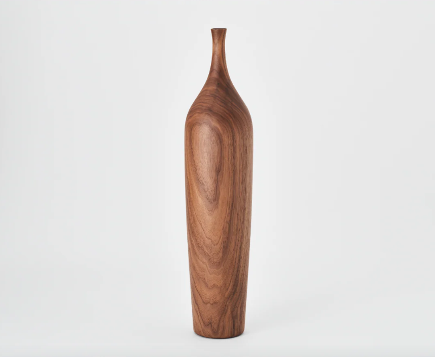 IWATA | LINEA VASE | $550.00 - $700.00