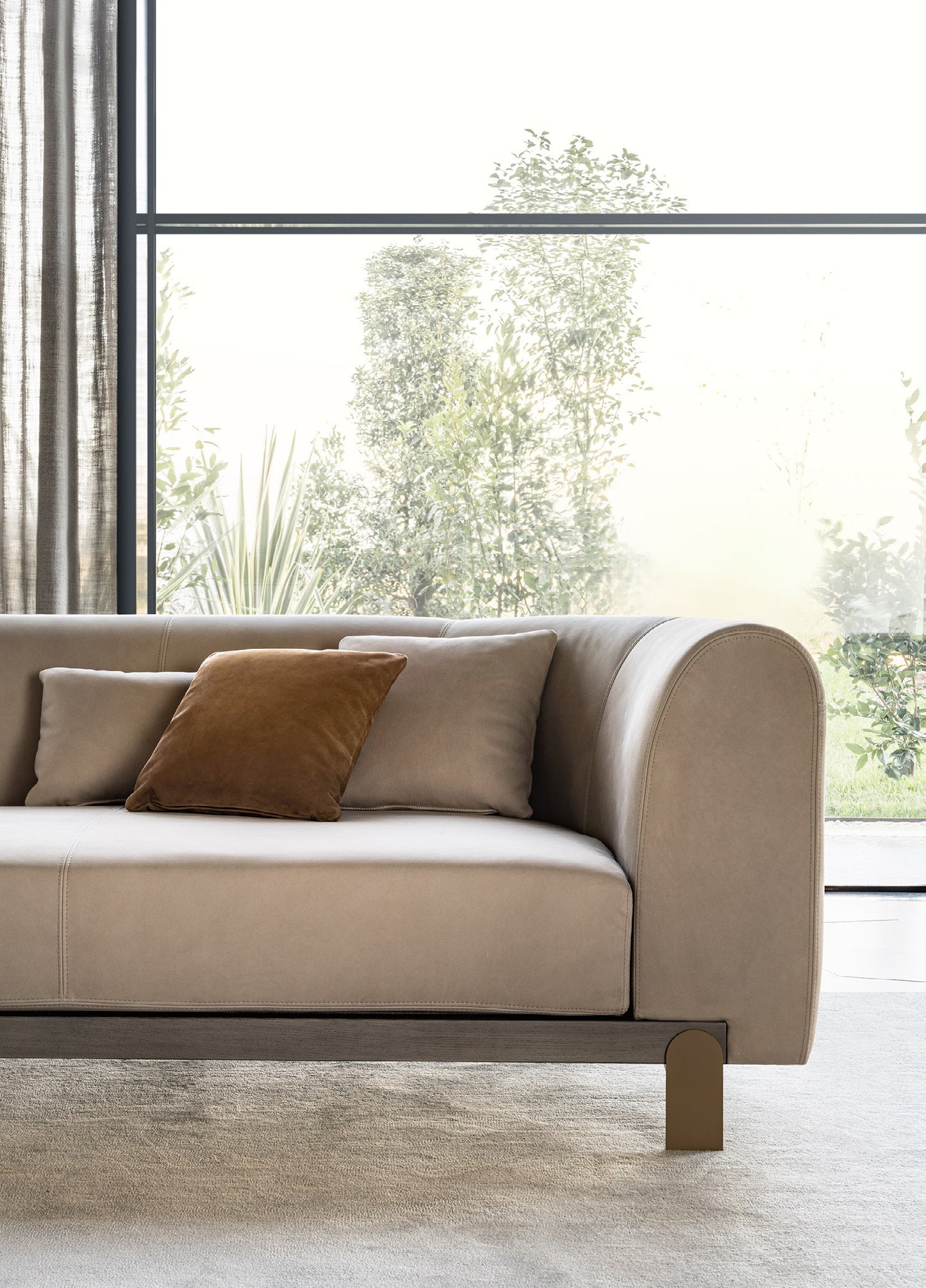 SHAKE  | EGO SOFA | $33,782.00 - $48,022.00
