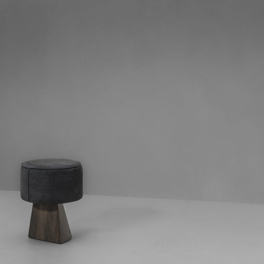 VAN ROSSUM | GOT STOOL | $3,886.00