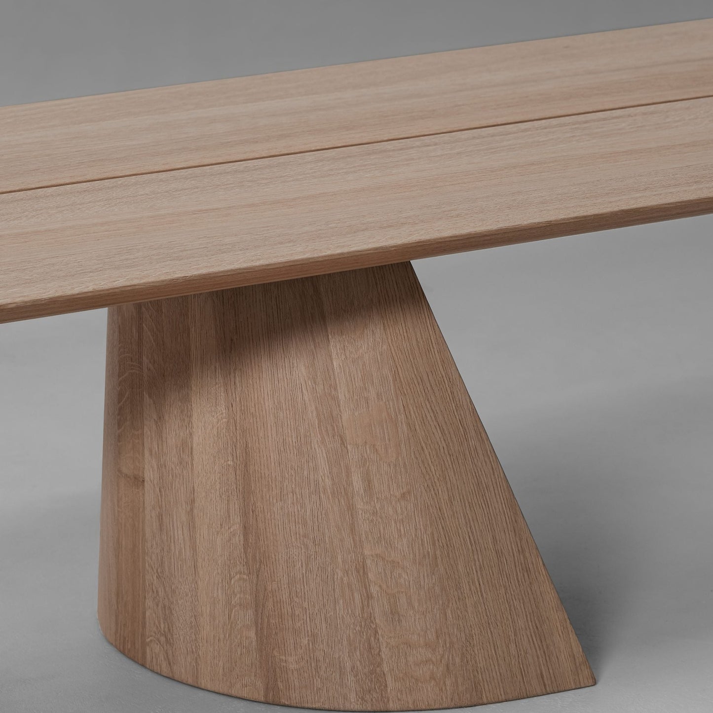 VAN ROSSUM | GOT BENCH | $20,272.00- $23,098.00