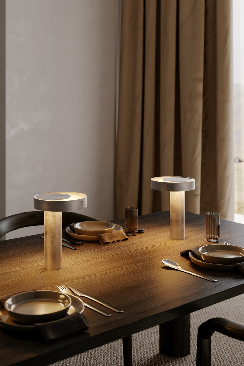 VENICEM | CIRCLE TABLE | $1,520.64 - $3,283.00