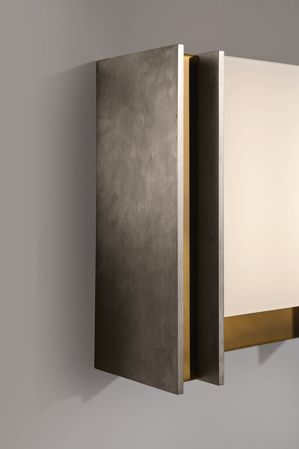 VENICEM | GLAM LIGHT | $5,210.00 - $6,048.00