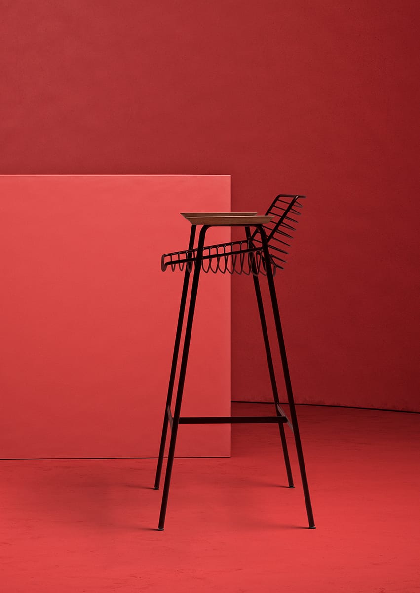 Zelo Barstool with Arms black
