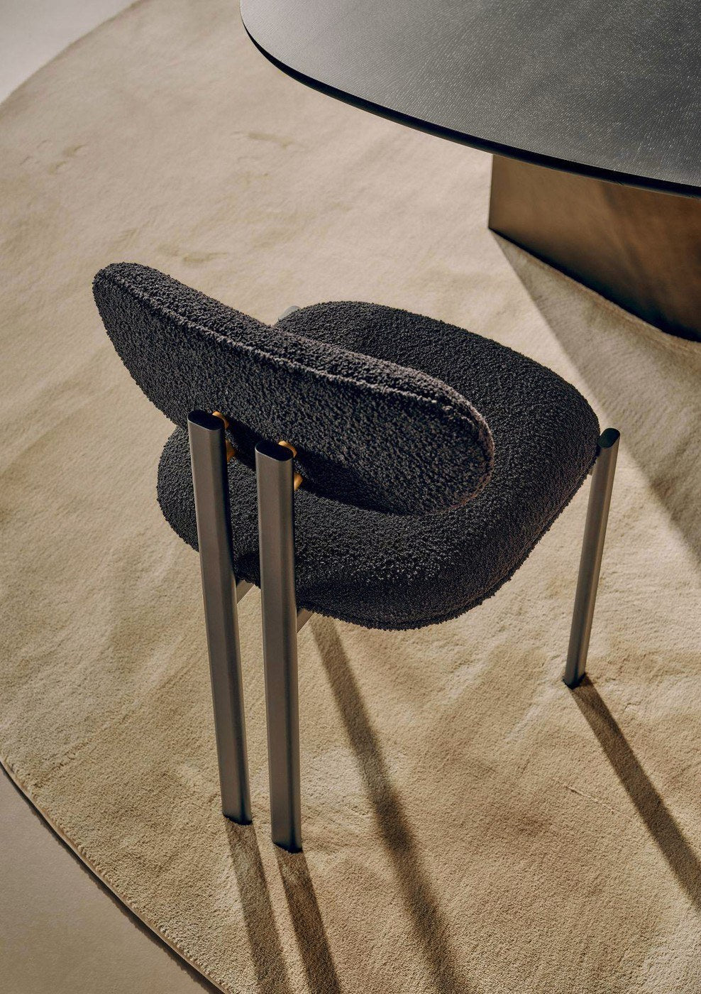 BAY METAL CHAIR | $1,584.00 - $3,718.00