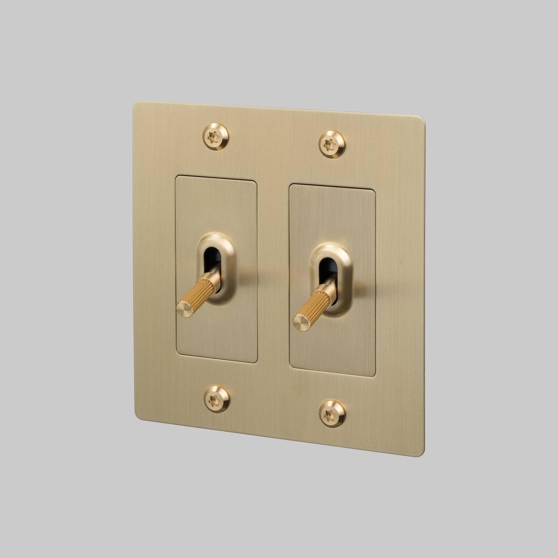 2G Toggle Linear Without Logo - Brass