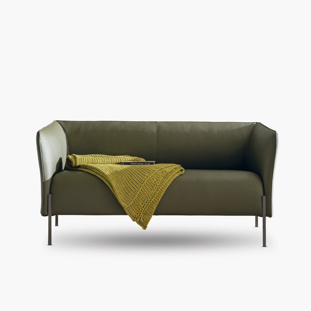 DOLLY SOFA