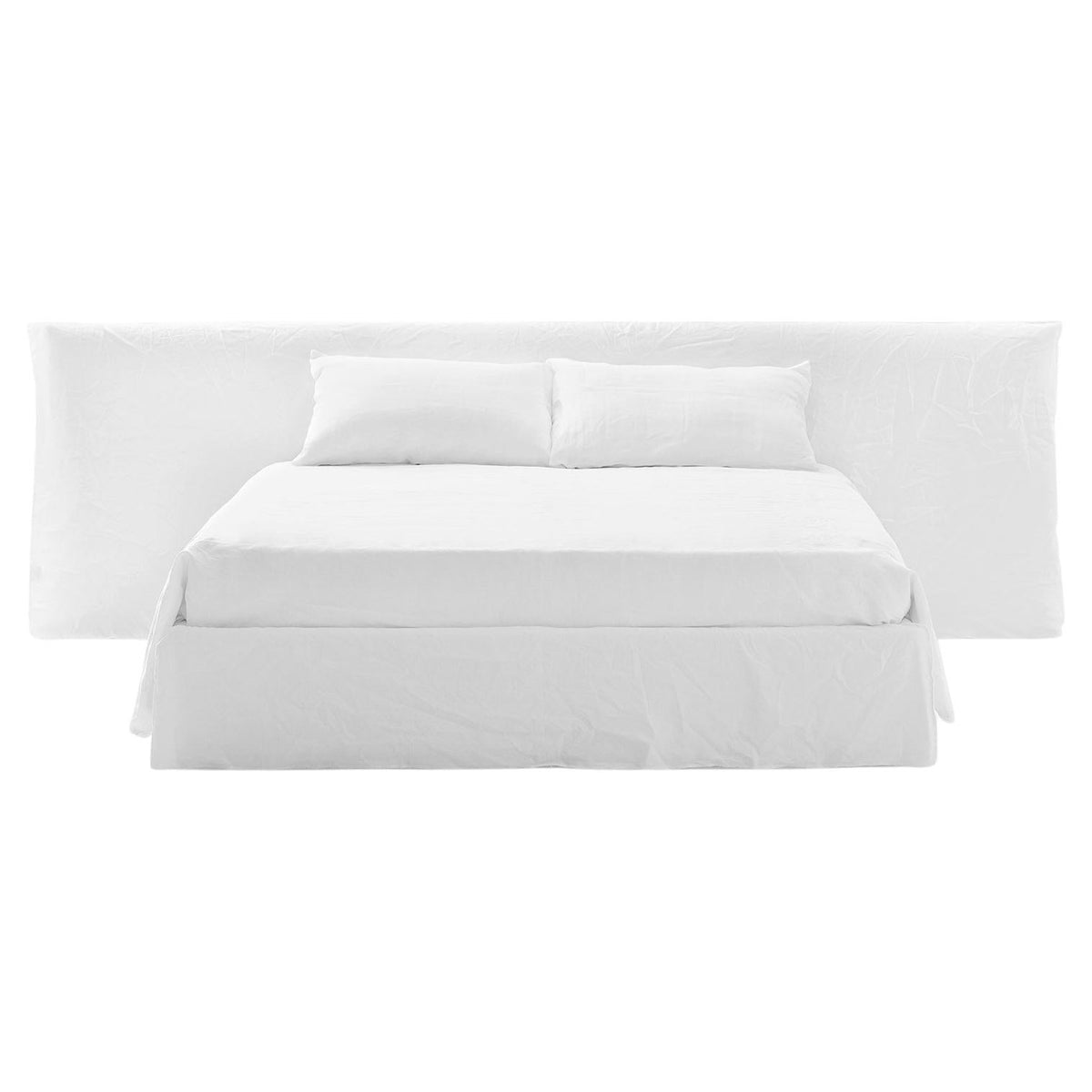 Ghost 81 bed by Gervasoni