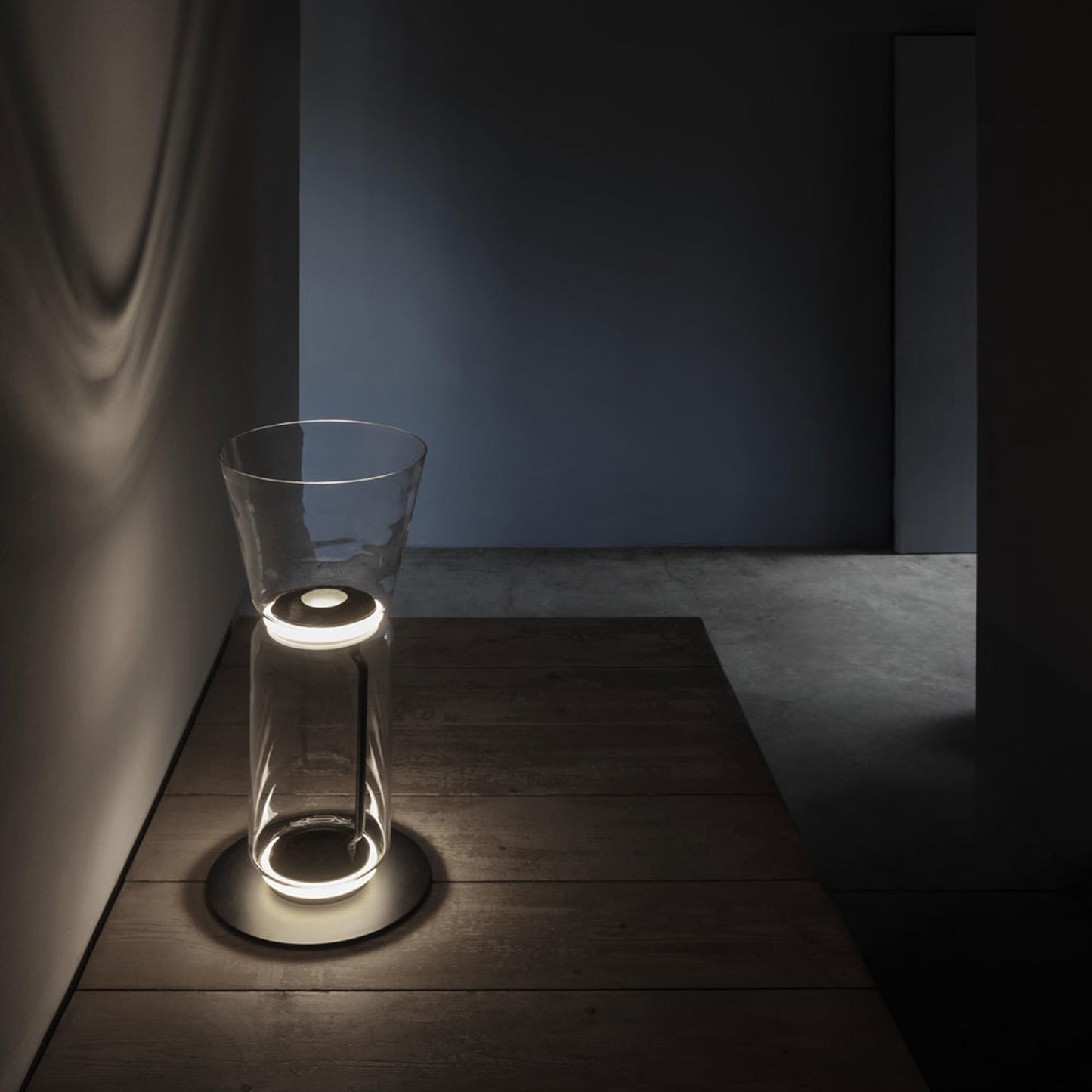 FLOS | NOCTAMBLUE CYLINDER FLOOR LAMP LIGHT | $6,750.00 - $9,280.00