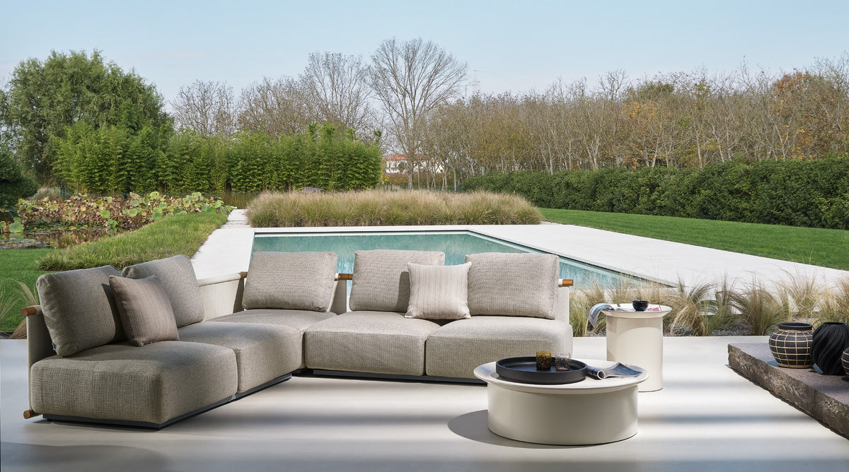 Hashi modular sofa by Gervasoni