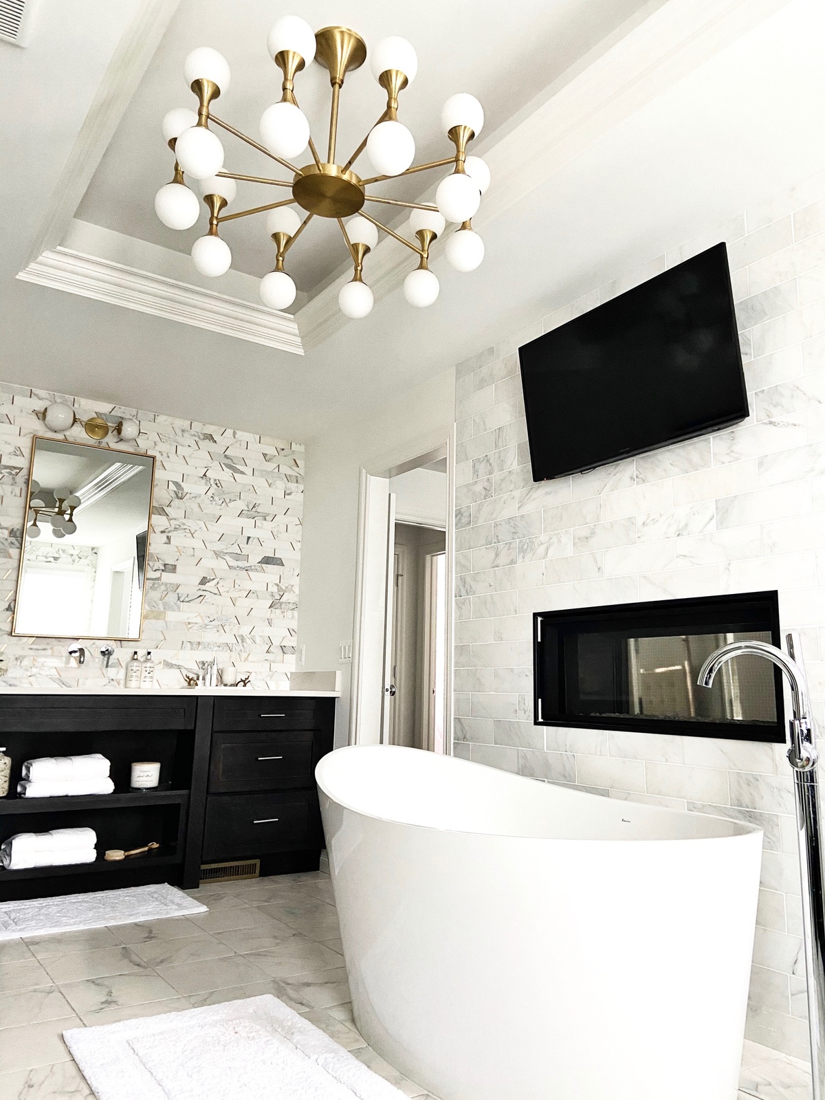 Astoria Chandelier - Hudson Valley Lighting