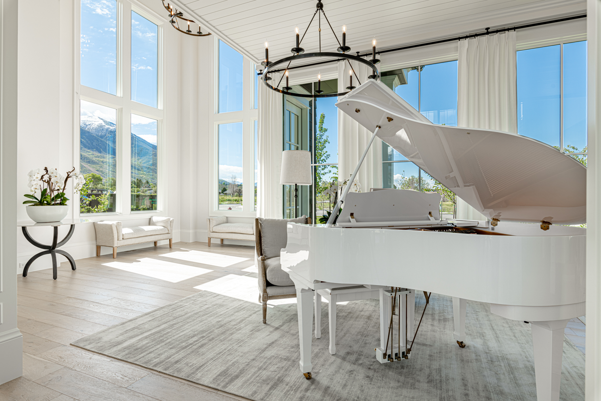 Allendale Chandelier - Hudson Valley Lighting