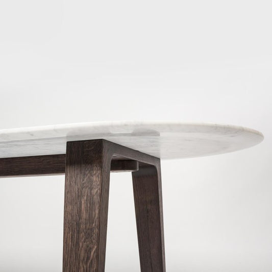 MAXIMUS Dining Table detail