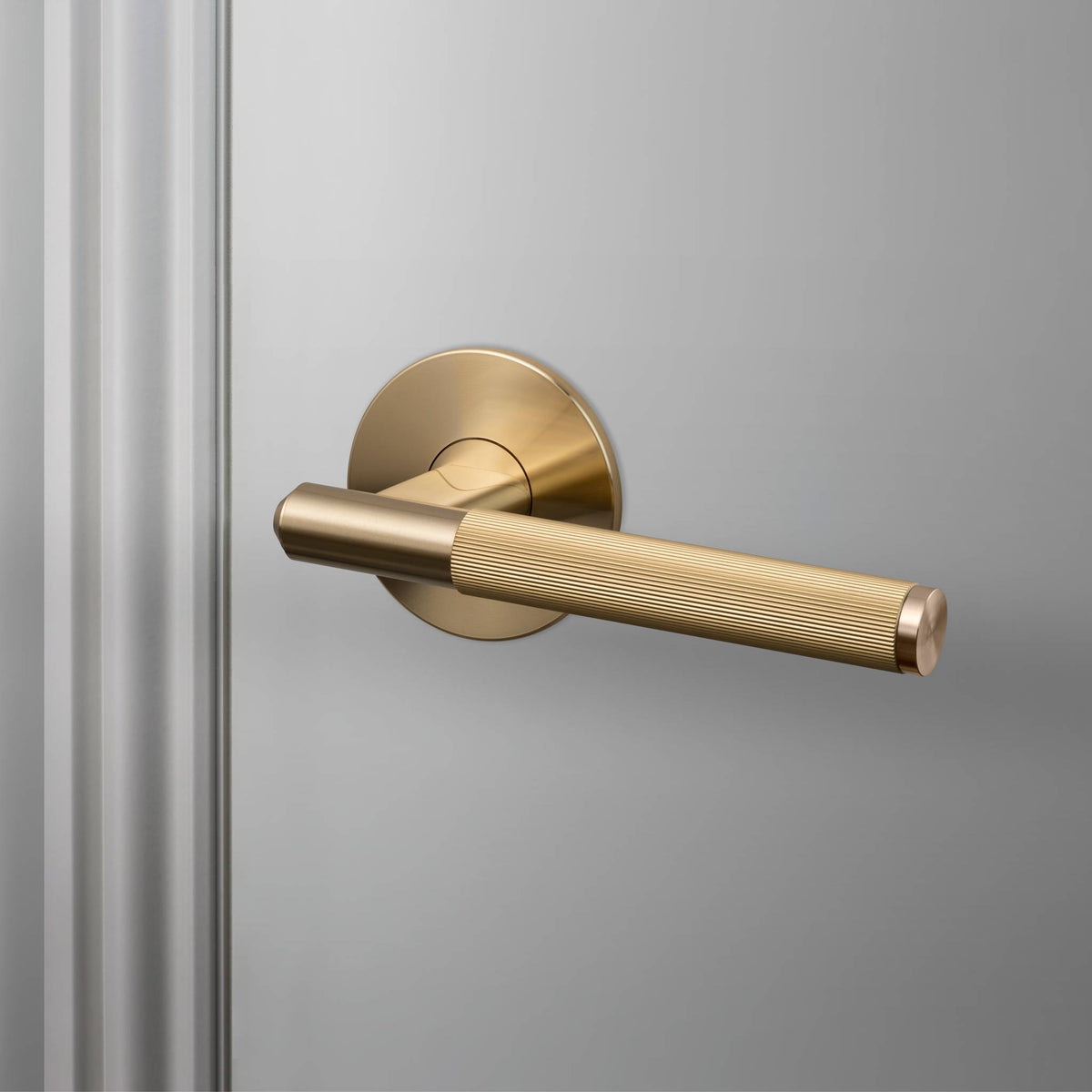 Fixed Door Handle Rose Linear - Brass