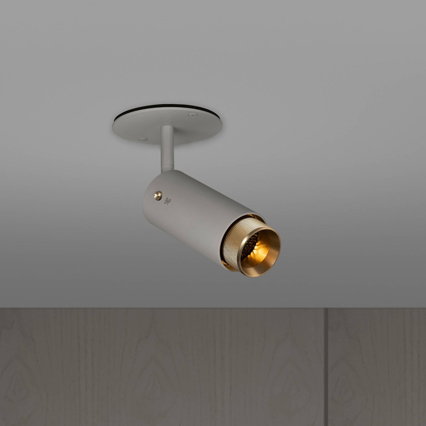 Exhaust Spot Cross Stone Brass