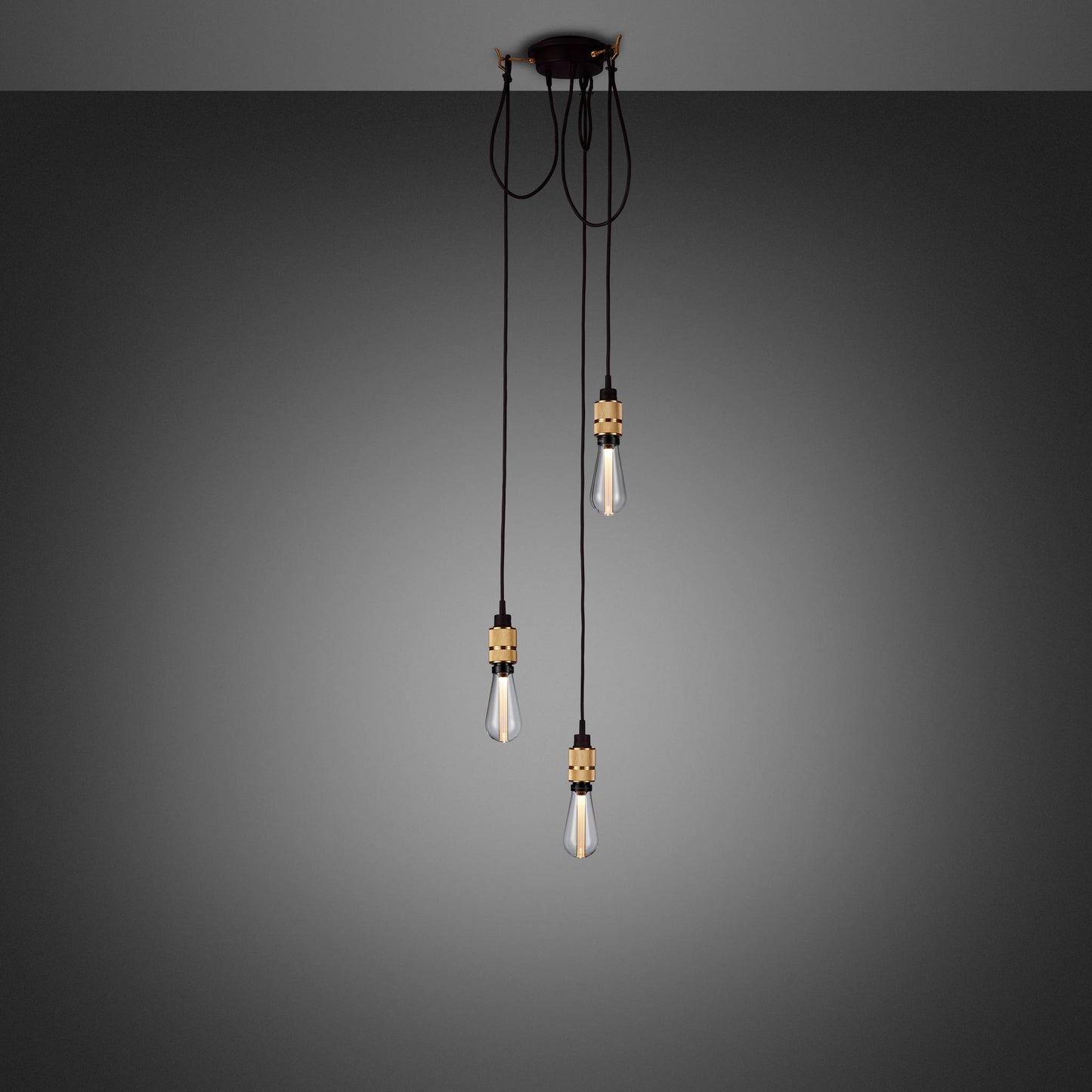 Hooked 3.0 Nude Cross Brass