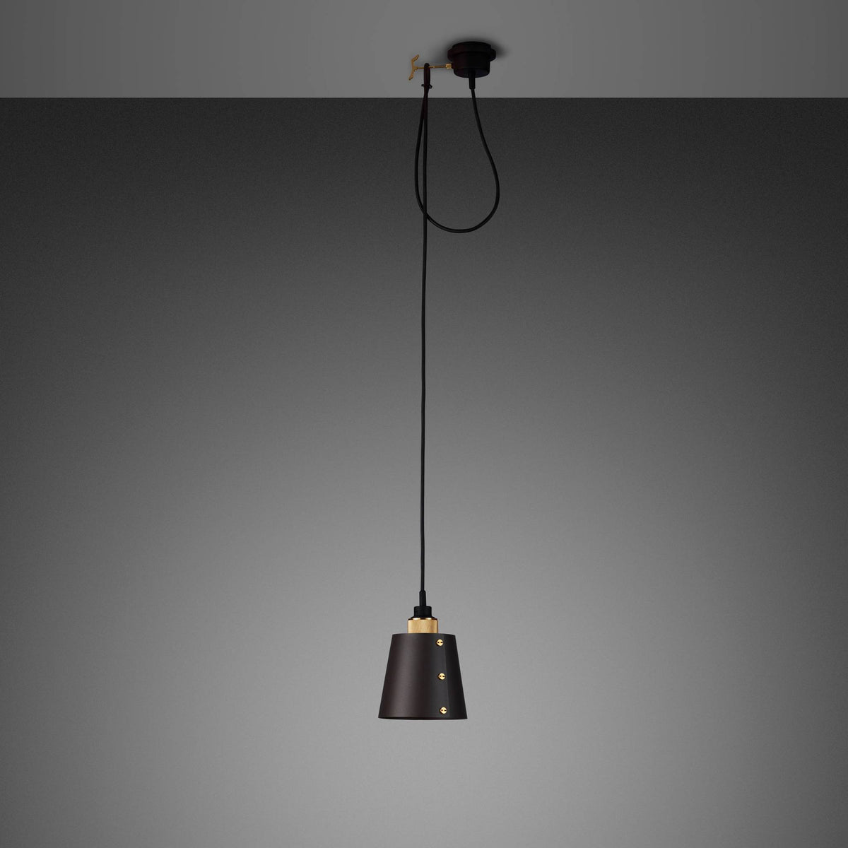 HOOKED 1.0 SMALL GRAPHITE - BRASS