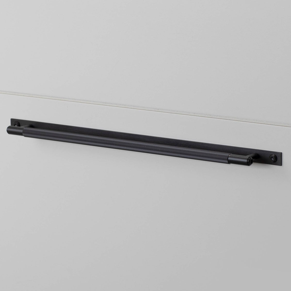 Pull Bar Plate Linear - Black Large