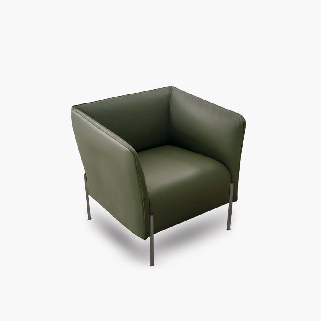 DOLLY ARMCHAIR