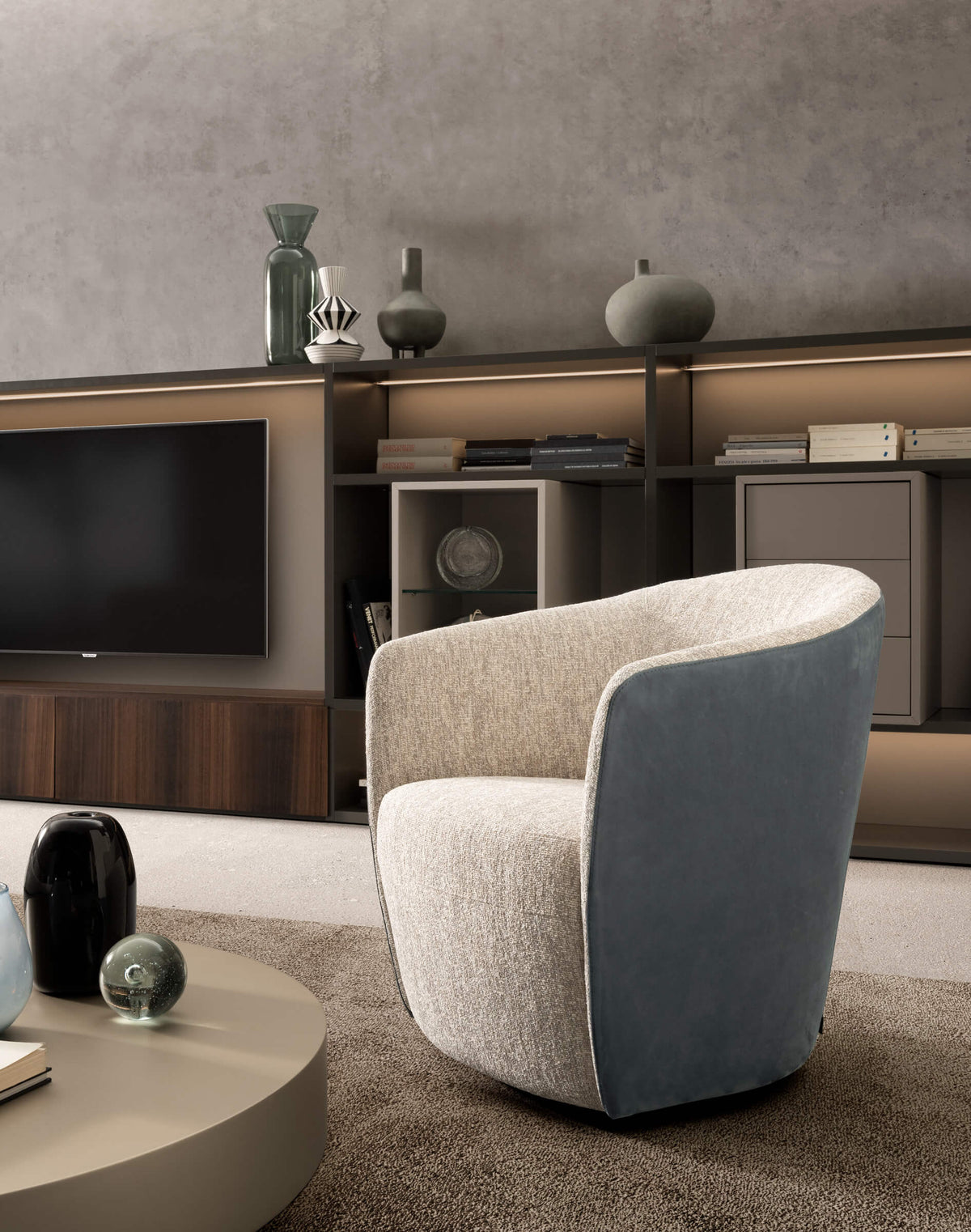 FULLER ARMCHAIR