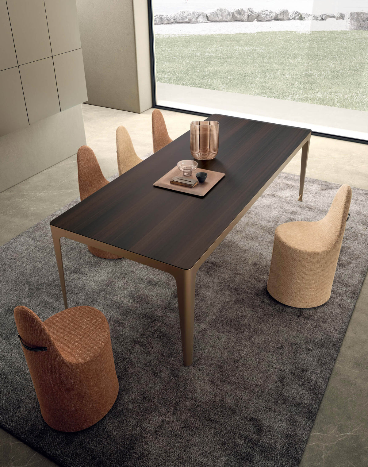 GRAND MORE DINING TABLE