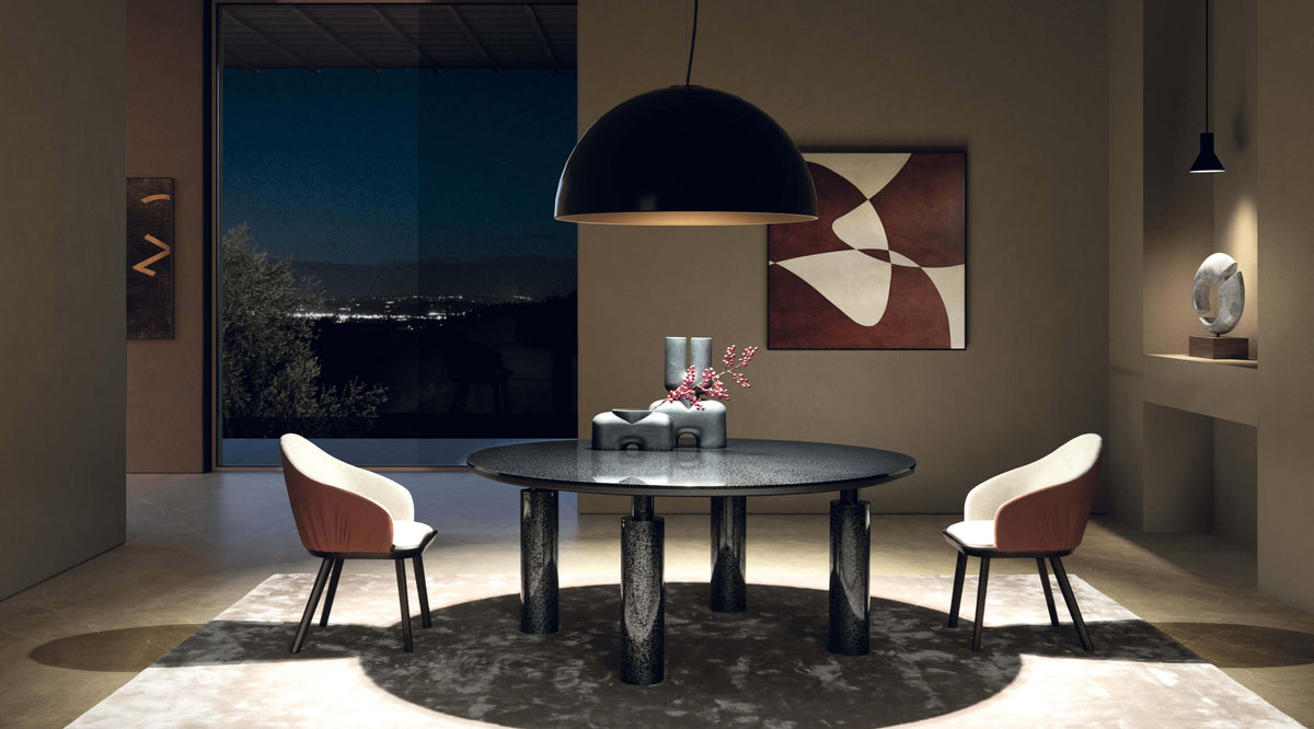 KOLOSSO DINING TABLE
