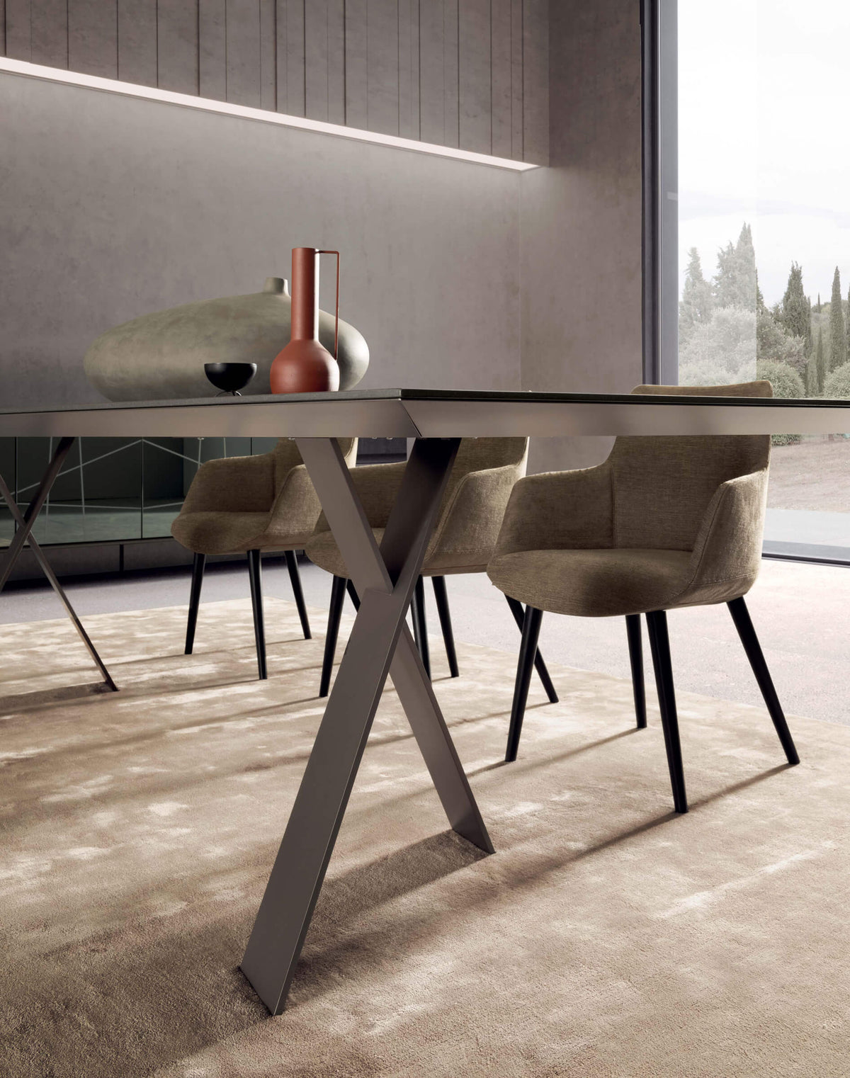TAILOR EXTENDABLE DINING TABLE