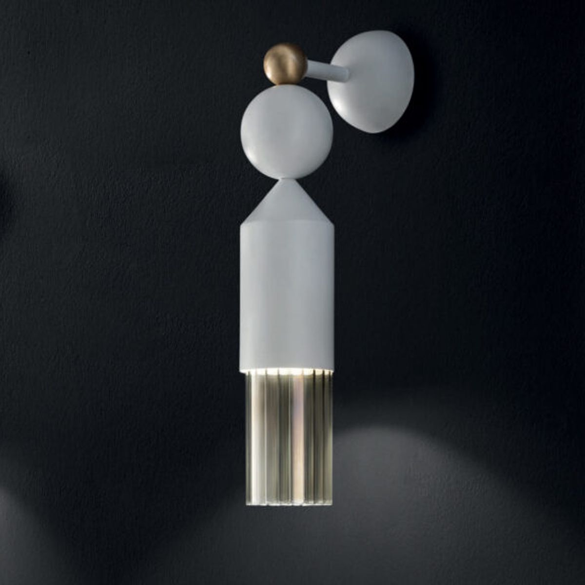 Nappe Wall Lamp