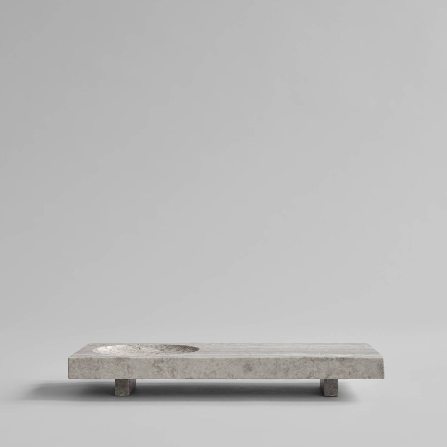 Oka Tray, Earth